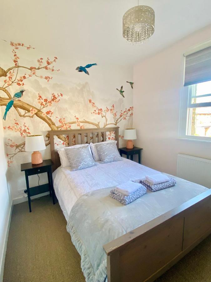 Delightful 2 Bedroom House Central ווינדזור מראה חיצוני תמונה